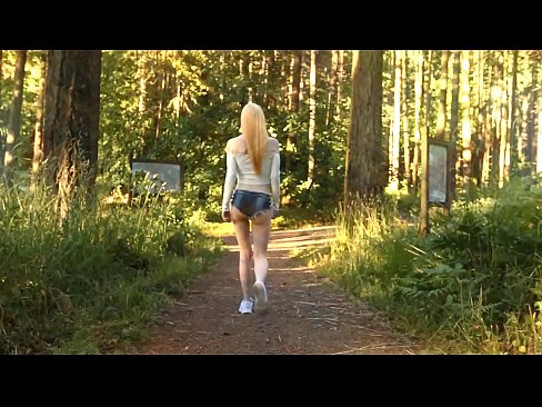 ❤️ Người phụ nữ xinh đẹp di chuyển chậm rãi, không phải video khỏa thân ❤️  Fucking video  tại chúng tôi  ❌❤